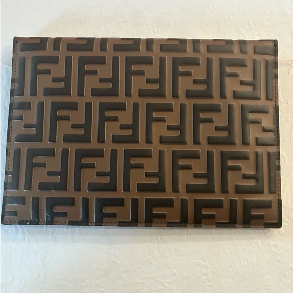 Fendi Black and Brown Logo Clutch - Picture 4 of 6
